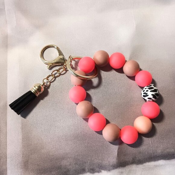 New Handmade Silicone Key Ring Bracelet Bag Charm Keychain Elastic & Portable - Picture 2 of 2